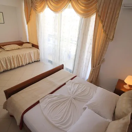 Olympia فندق