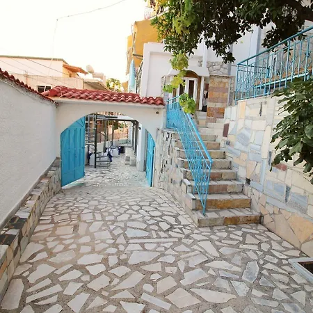 올림피아 3* Sarandë